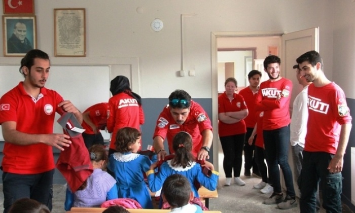 Yapılan Projeyle Çocukların Yüzünü Güldürdüler