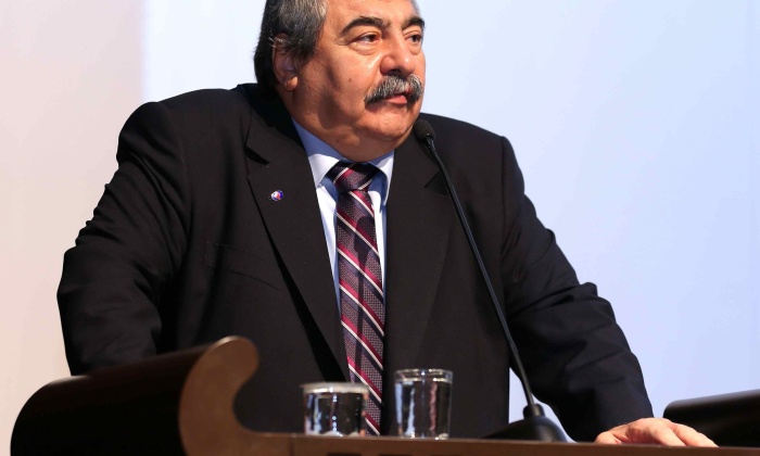 Abdulkadir Konukoğlu Başarı Hikayesini Anlattı