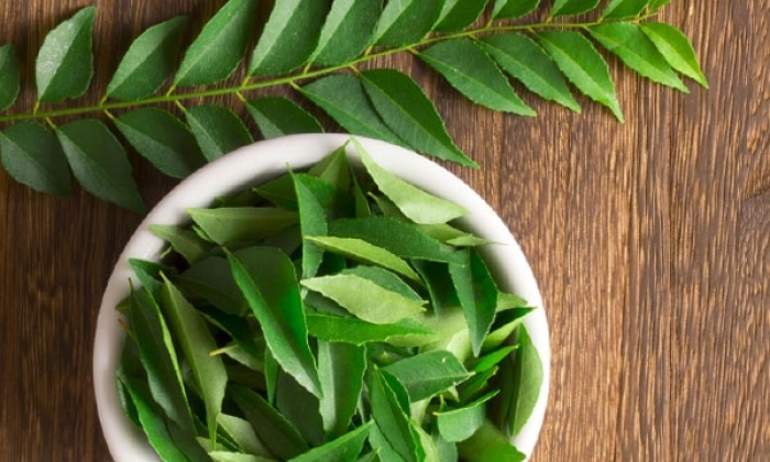 Köri Yaprağı Maskesi