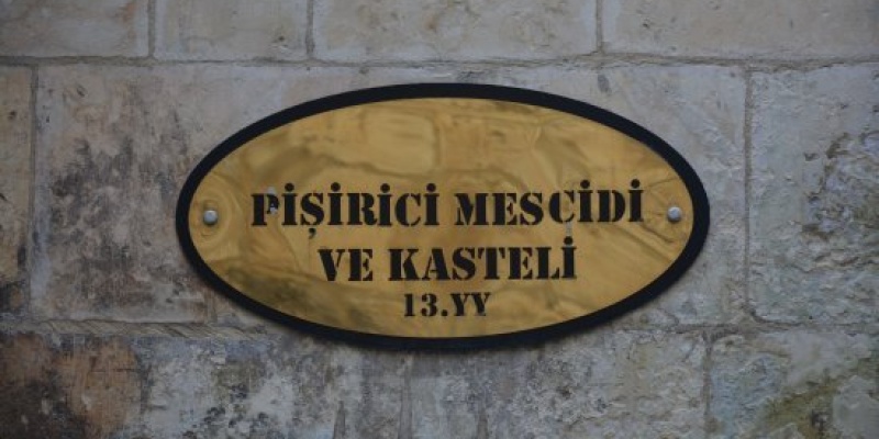 Pişirici Mescidi ve Kasteli Hakkında