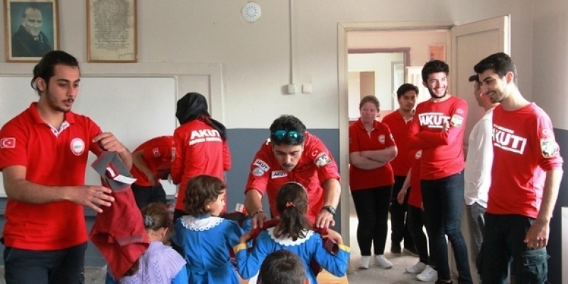 Yapılan Projeyle Çocukların Yüzünü Güldürdüler