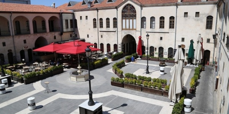 Bayazhan'da Hayat Var...