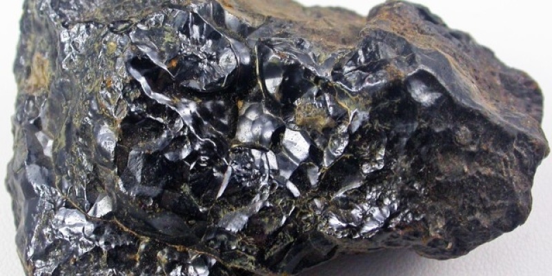 Hematit Taşı Nedir Ve Faydaları Nelerdir?