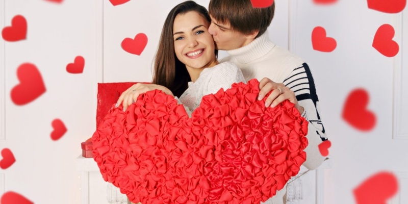 14 Şubat’ta Erkek Arkadaşıma Ne Alabilirim?